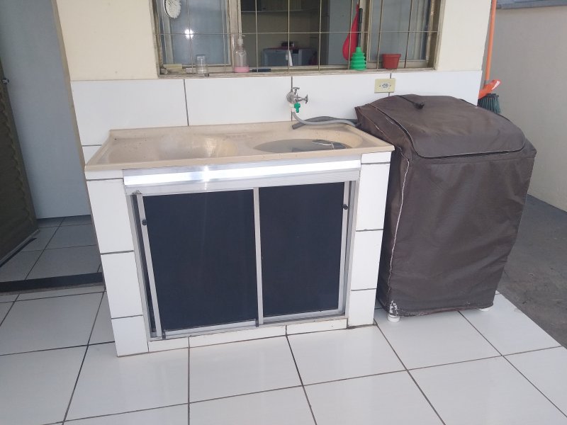 Casa à venda Centro com 65m² e 2 quartos por R$ 150.000 - 904051659-img-20200420-180203494.jpg