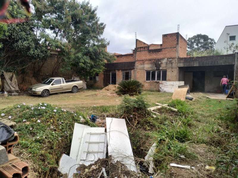 Terreno à venda Parque dos Pomares com 500m² e 1 quarto por R$ 360.000 - 40716849-img-20200602-wa0149.jpg