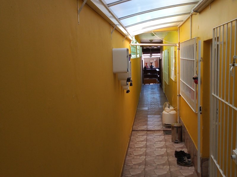 Casa à venda Vila Falchi com 215m² e 2 quartos por R$ 450.000 - 149426338-img-20200429-141529790.jpg