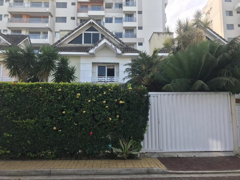 Casa de condomínio à venda Vargem Grande com 240m² e 3 quartos por R$ 1.000.000 - 1176008689-100-31.jpeg