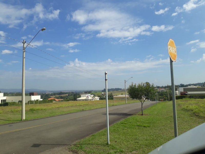 Terreno à venda Caguassu com 1086m² e  quartos por R$ 155.000 - 1791441551-dacha-4.jpg