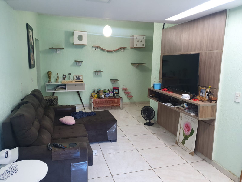 Casa à venda Sobradinho com 350m² e 4 quartos por R$ 750.000 - 1040913092-img-20240201-wa0016.jpg