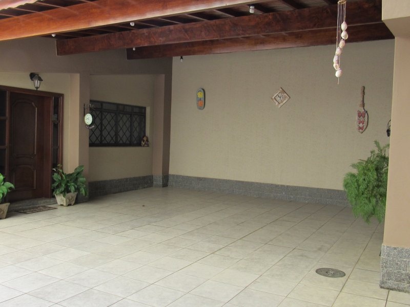 Comercial à venda Vila Nova Valinhos com 350m² e  quartos por R$ 1.200.000 - 521730975-12-garagem-coberta.JPG