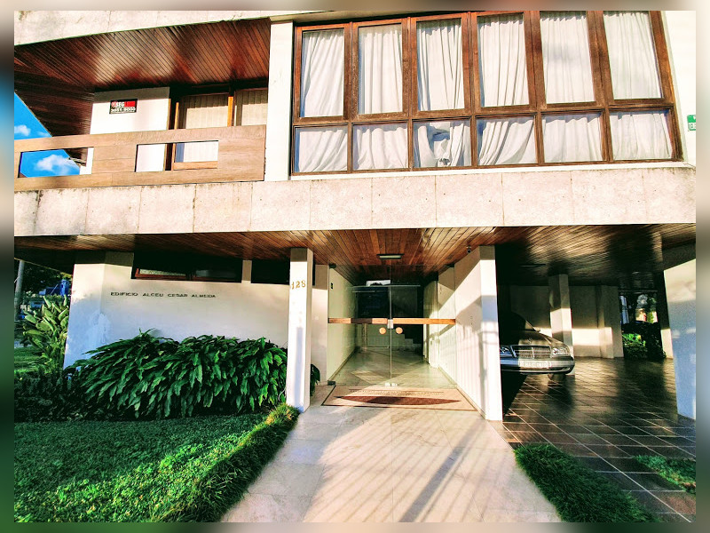 Apartamento à venda Alto da XV com 159m² e 3 quartos por R$ 610.000 - entrada-do-predio.jpg