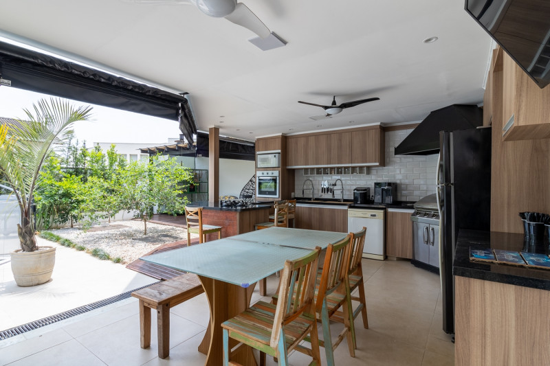Casa de condomínio à venda Alphaville com 600m² e 6 quartos por R$ 3.800.000 - 1060149255-casa-bruno-lobo-68.jpg