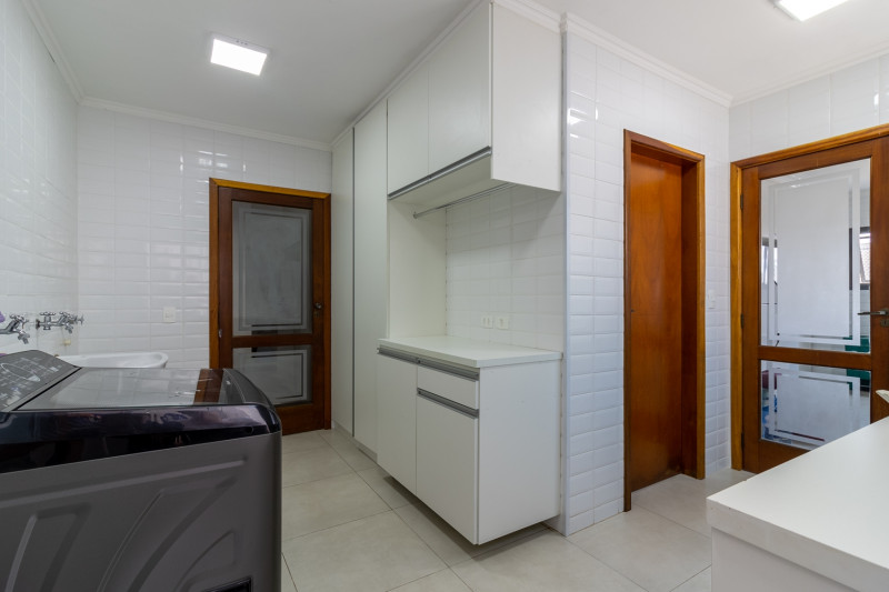Casa de condomínio à venda Alphaville com 600m² e 6 quartos por R$ 3.800.000 - 1399840307-casa-bruno-lobo-40.jpg