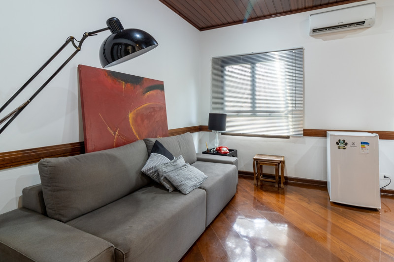 Casa de condomínio à venda Alphaville com 600m² e 6 quartos por R$ 3.800.000 - 1693991272-casa-bruno-lobo-22.jpg