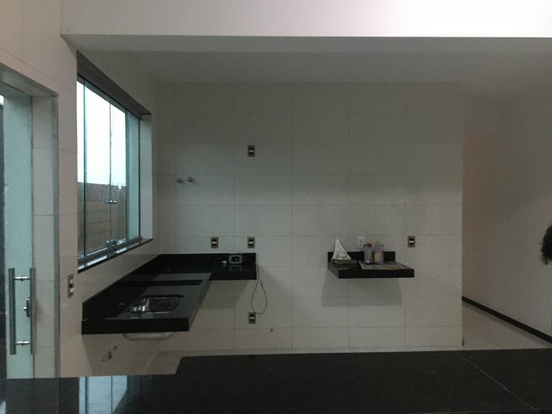 Casa à venda Xangri-La com 180m² e 3 quartos por R$ 470.000 - 1783619850-624a6624-451a-490b-9e2c-b46669df0241.jpeg