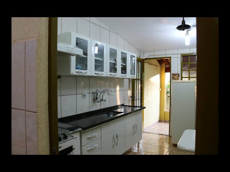 Casa à venda Parque São Sebastião com 178m² e 3 quartos por R$ 325.000 - 982898776-9a3e1d6a-20e1-43a7-896c-4434944ac8ed.jpg