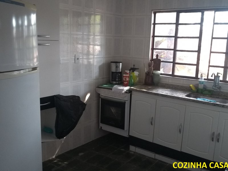 Casa à venda Pedreira com 260m² e 4 quartos por R$ 430.000 - 418151969-cozinha-fundos.jpg