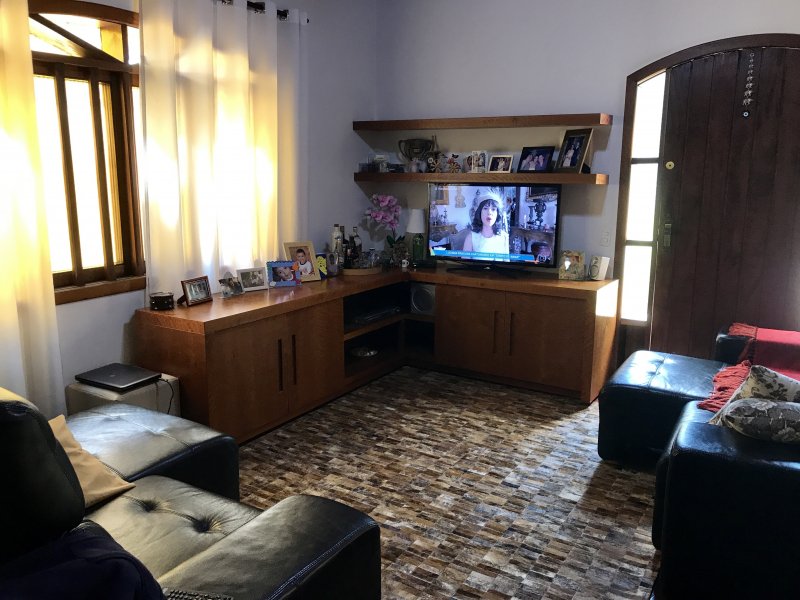 Casa à venda Centro com 300m² e 3 quartos por R$ 550.000 - 1216360549-a36c4c61-ebb9-4185-be68-5efa5ac61cc0.jpeg