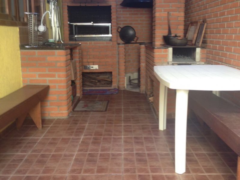 Casa à venda Centro com 300m² e 3 quartos por R$ 550.000 - 142008826-c480652b-8bed-4565-a65e-069dc0d8e129.jpeg