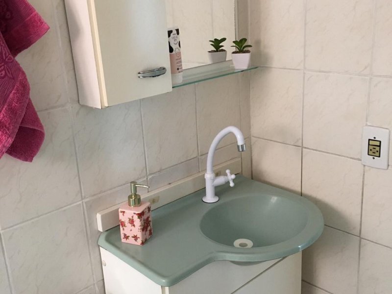 Apartamento à venda Vila Marchi com 51m² e 2 quartos por R$ 220.000 - 1983932179-banheiro-1.jpeg