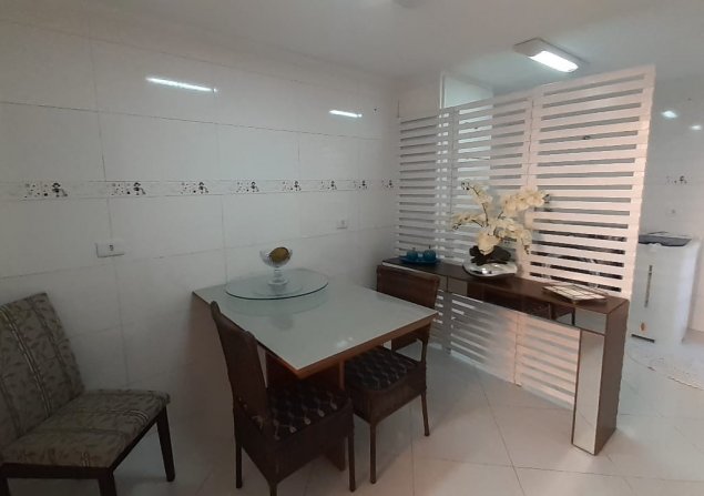 imóvel com 180m²