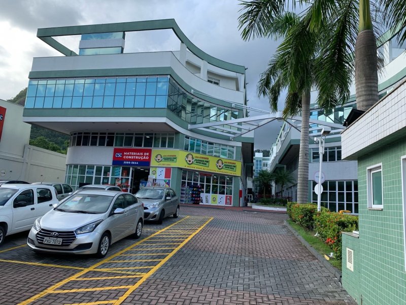 Comercial para alugar Curicica com 55m² e  quartos por R$ 1.000 - 1351185808-loja20.jpg