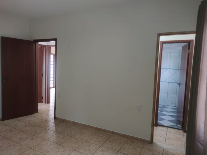 Casa à venda Parque Residencial Vila Uniao com 210m² e 3 quartos por R$ 392.000 - 1361917653-suite-principal2.jpg