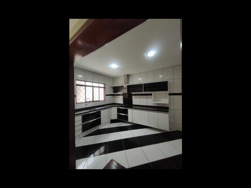Casa à venda Parque Residencial Vila Uniao com 210m² e 3 quartos por R$ 392.000 - 2121795584-cozinha.jpg