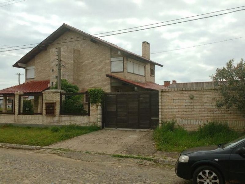 Casa à venda Imbé com 323m² e 4 quartos por R$ 850.000 - 1868684498-photo-2020-06-17-15-27-28.jpg