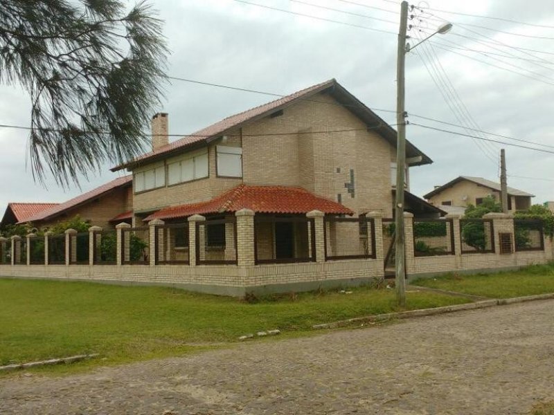 Casa à venda Imbé com 323m² e 4 quartos por R$ 850.000 - 849858674-photo-2020-06-17-15-26-25.jpg