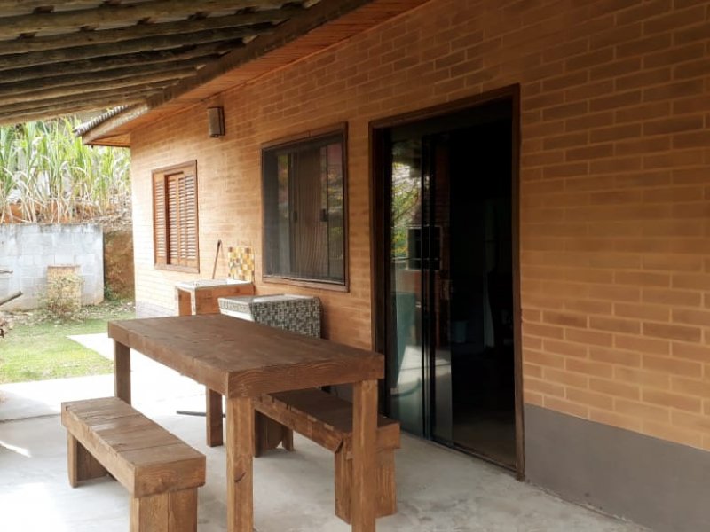 Chácara à venda Setor Socioeconômico 21 com 2000m² e 3 quartos por R$ 450.000 - 1442584950-45f9ebe5-ed09-491d-a9b5-26a725c21c30.jpg