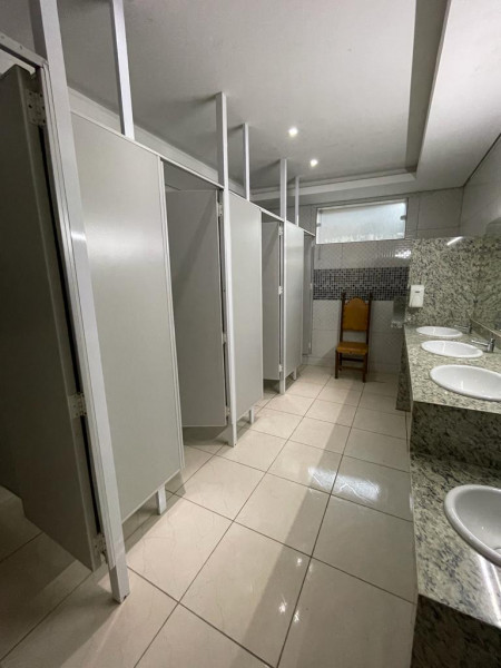 Chácara à venda Rio Grande com 900m² e 1 quarto por R$ 3.500.000 - 62562863-banheiros.jpeg