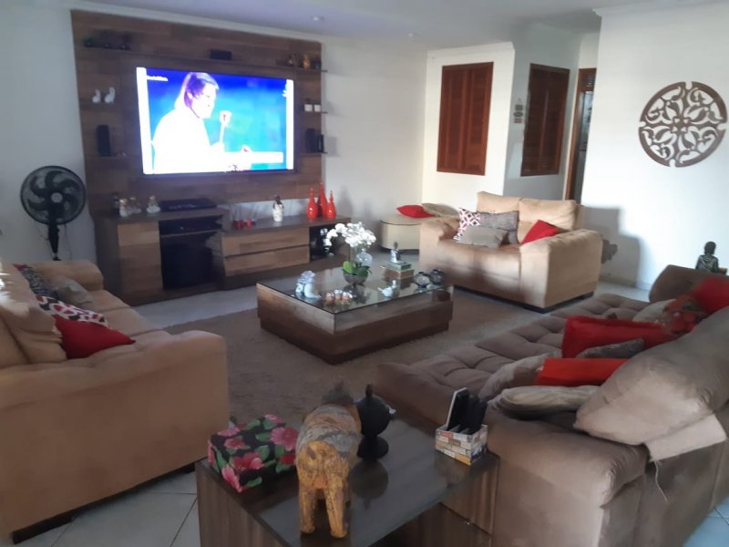 Casa à venda Nova Parnamirim com 400m² e 4 quartos por R$ 800.000 - 1012138701-8f8d6abe-9675-45ae-92ca-39fd013af892.JPG