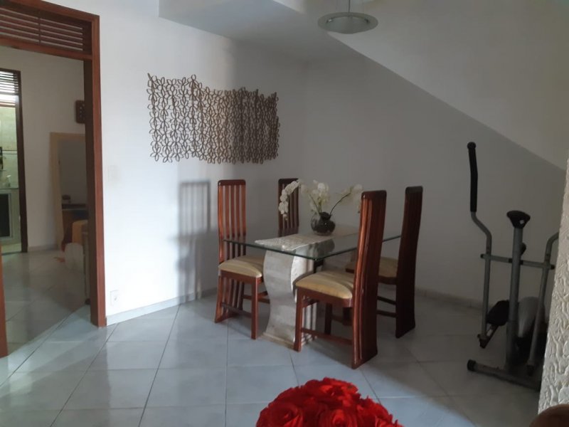Casa à venda Nova Parnamirim com 400m² e 4 quartos por R$ 800.000 - 1758881497-4a1f0f06-6952-4573-985b-26c3efad701a.JPG