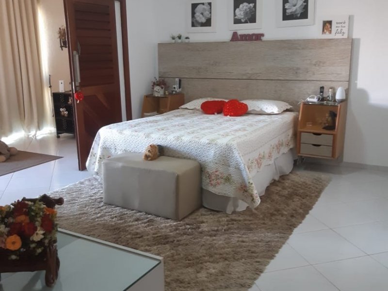 Casa à venda Nova Parnamirim com 400m² e 4 quartos por R$ 800.000 - 216062088-39a94cee-df9f-4e0c-b8d4-e0ff9b6ba2e2.JPG
