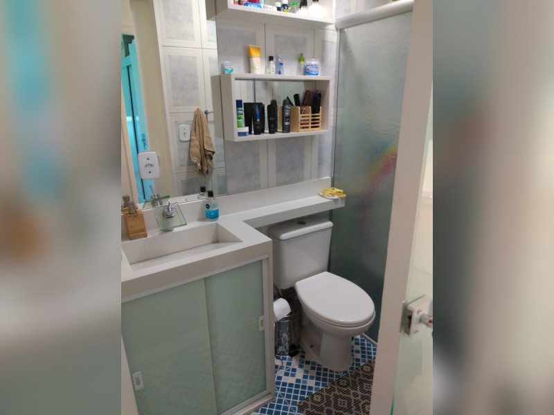 Apartamento à venda Centro - Jardim Pitangueiras  com 55m² e 2 quartos por R$ 240.000 - banheiro-5.jpeg