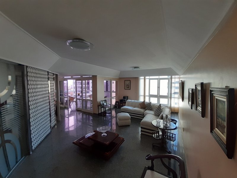 Cobertura à venda Graça com 516m² e 4 quartos por R$ 1.500.000 - 744332970-20200621-143906.jpg