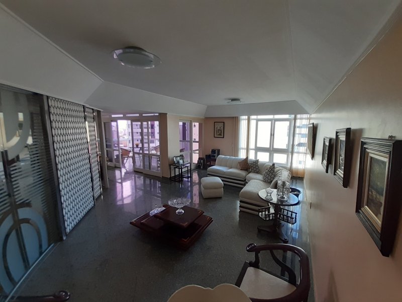 Cobertura à venda Graça com 515m² e 4 quartos por R$ 1.500.000 - 577233204-20200621-143914.jpg