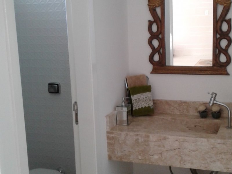 Casa de condomínio à venda Guaxinduva com 400m² e 4 quartos por R$ 2.500.000 - 1135364808-lavabo.jpg