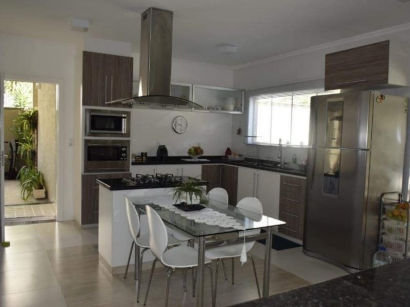 Casa de condomínio à venda Guaxinduva com 400m² e 4 quartos por R$ 2.500.000 - 1709780508-cozinha-2.jpg