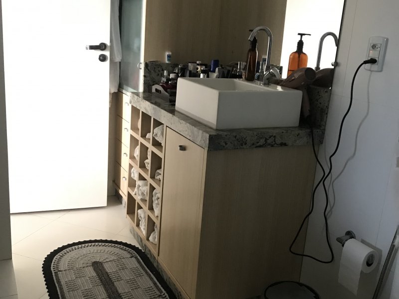 Apartamento à venda Primeiro de Maio com 219m² e 3 quartos por R$ 1.400.000 - 392613340-img-1340.JPG