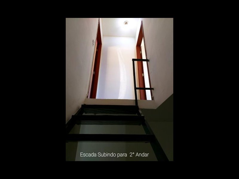 Casa à venda Campo Grande com 60m² e 2 quartos por R$ 65.000 - 2010290274-escada.jpg
