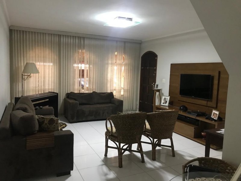 Casa à venda Vila Galvão com 210m² e 4 quartos por R$ 630.000 - 1182275156-photo-2020-06-22-13-27-27-7.jpg