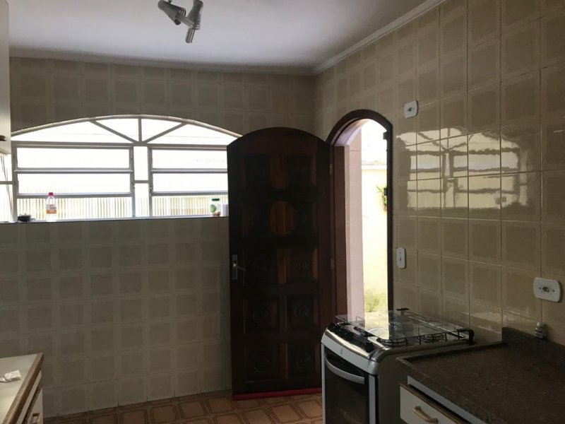 Casa à venda Vila Galvão com 210m² e 4 quartos por R$ 630.000 - 453414958-photo-2020-06-22-13-27-27-4.jpg
