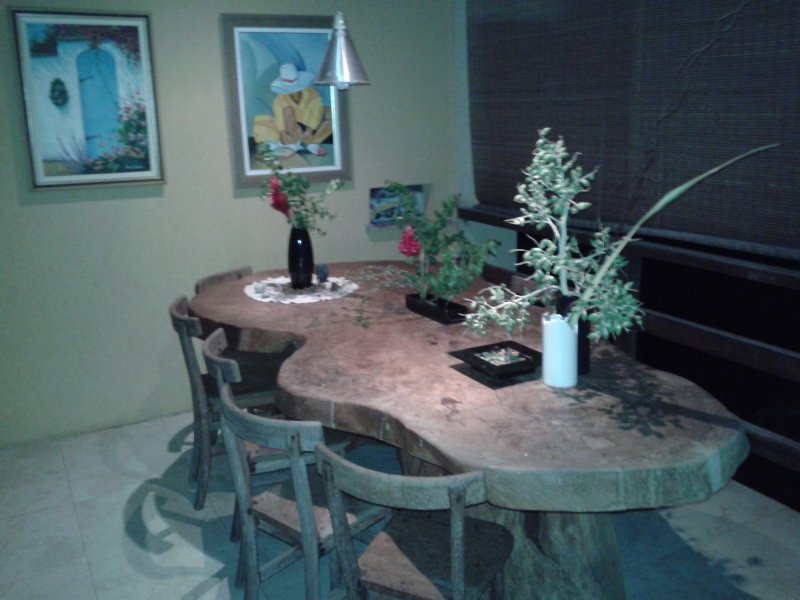 Casa de condomínio à venda Itapuã com 350m² e 5 quartos por R$ 950.000 - 1400199983-sala-de-jantar.jpg