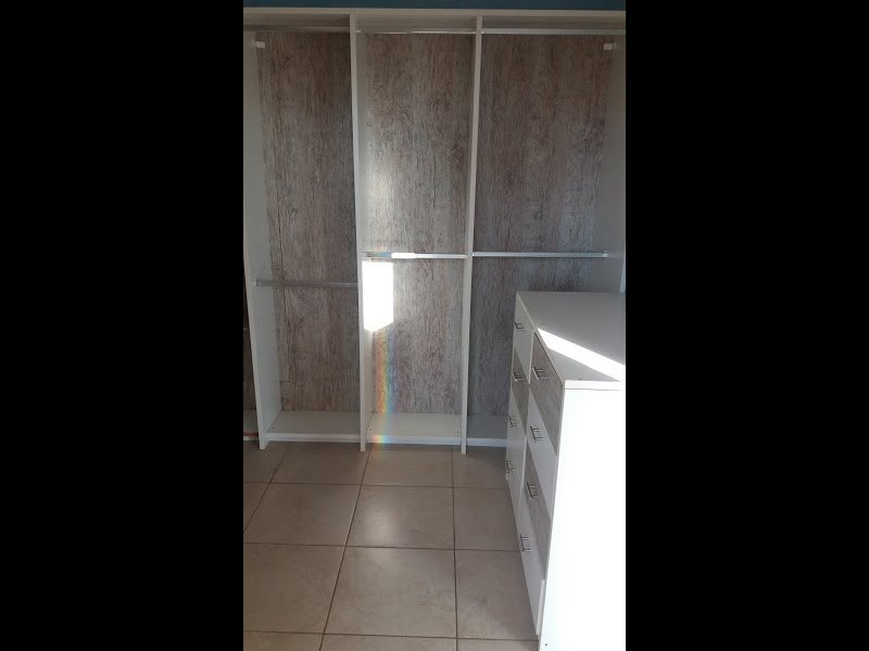 Casa de condomínio à venda Itapuã com 350m² e 5 quartos por R$ 950.000 - 542266963-closet-1.jpg