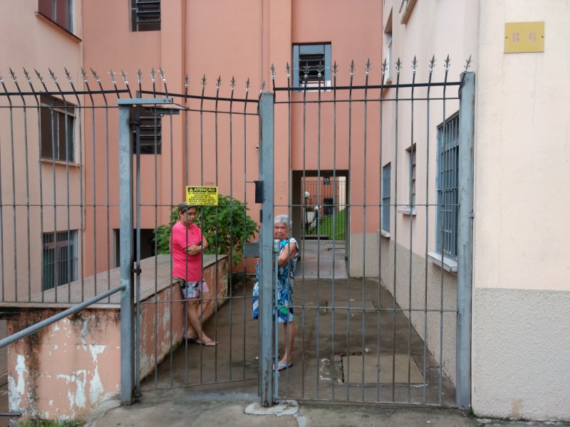 Apartamento à venda Conjunto Habitacional Fazenda do Carmo com 55m² e 2 quartos por R$ 120.000 - 1884023564-img-20200123-171613825.jpg