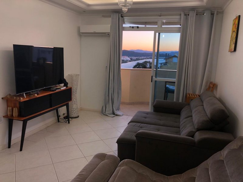 Apartamento à venda Jurerê com 198m² e 3 quartos por R$ 910.000 - 975274144-img-0805.JPG