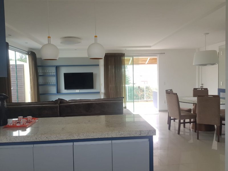 imóvel com 246m² - Bombas - Bombinhas