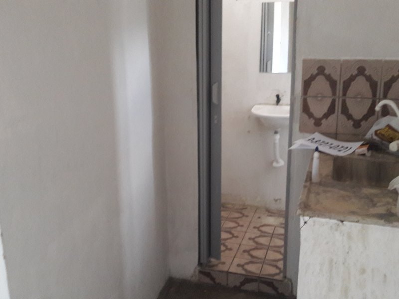 Kitnet à venda COHAB com 60m² e 1 quarto por R$ 150.000 - 886011870-20200121-100631.jpg