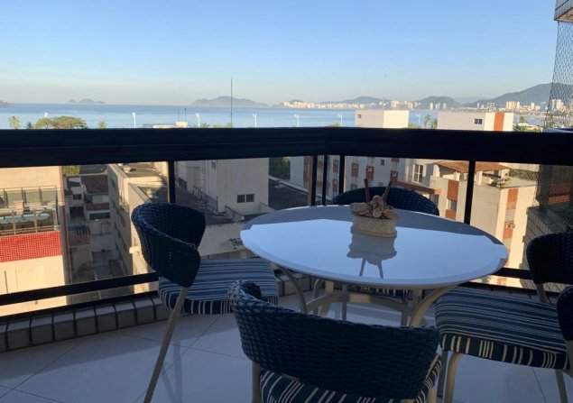 imóvel com 93m²