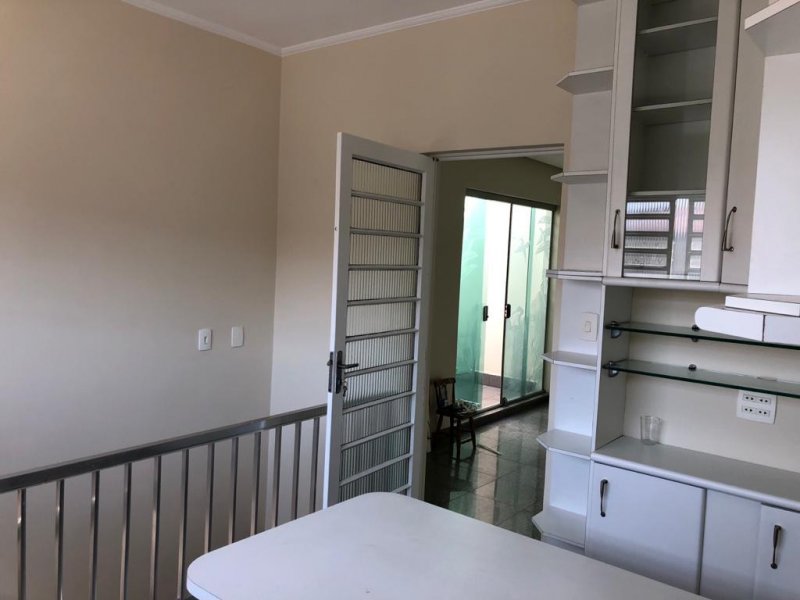 Casa à venda Vila Laís com 250m² e 3 quartos por R$ 920.000 - 1703790130-5aa8bdc2-e3bd-4a08-9035-1642665a29c2.jpg