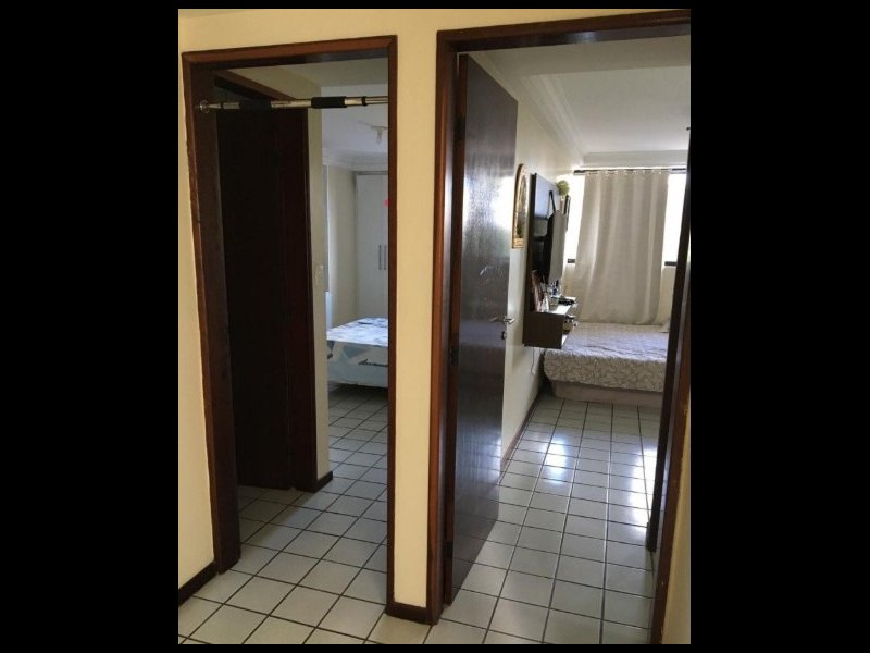 Apartamento à venda João Agripino com 257m² e 5 quartos por R$ 600.000 - 2138919041-suite-2-e-3.jpg