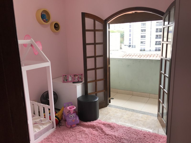 Casa à venda Santa Terezinha com 240m² e 3 quartos por R$ 650.000 - 131051142-img-8373.JPG