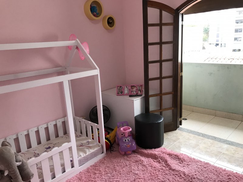 Casa à venda Santa Terezinha com 240m² e 3 quartos por R$ 650.000 - 667930784-img-8375.JPG