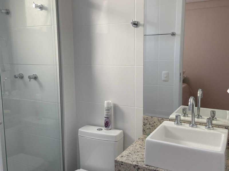 Apartamento à venda Grajaú com 220m² e 3 quartos por R$ 950.000 - 1625312095-banheiro2-2.jpg