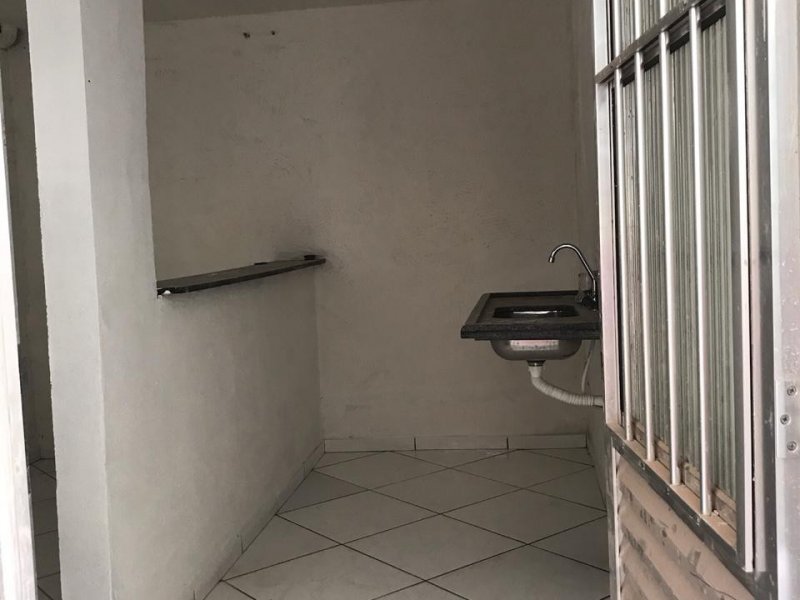 Casa à venda Jardim Selma com 275m² e 9 quartos por R$ 350.000 - 1974303322-photo-2019-05-03-08-37-22.jpg